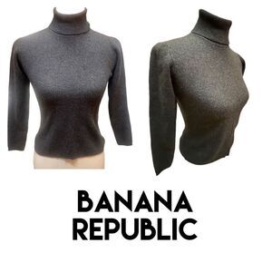 Banana Republic Dark Charcoal Gray Ribbed Wool Turtleneck Sweater Size Small